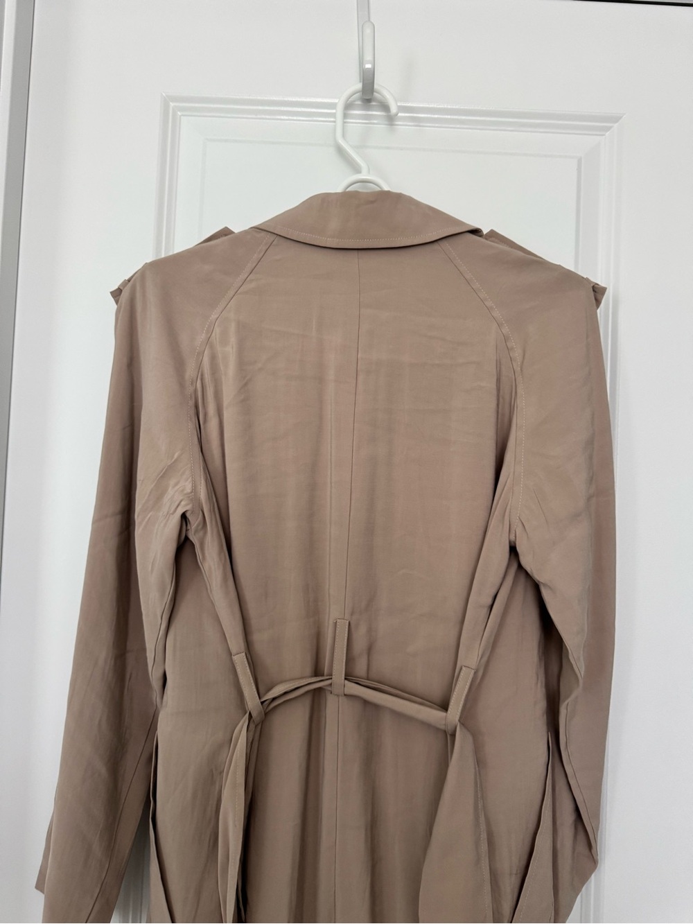 NWOT Love Bonito Trench Unlined Size 4 - Picture 6 of 6